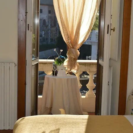 Balcony Colosseum View Apartment