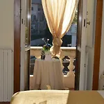 Balcony Colosseum View Apartment